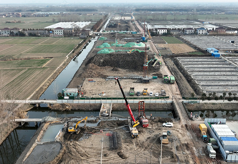 20211230鹽豐二期快速推進(jìn)現(xiàn)場(chǎng)2.jpg